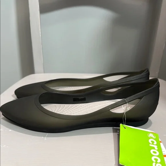 CROCS Black Pointed toe flats. NWT - Picture 4 of 10